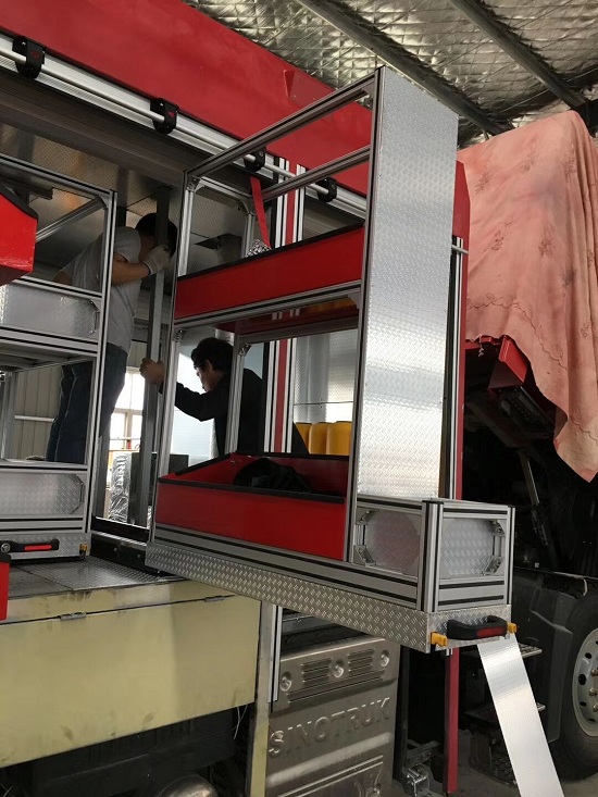 Vertical Tray/Pallet for Fire Trucks