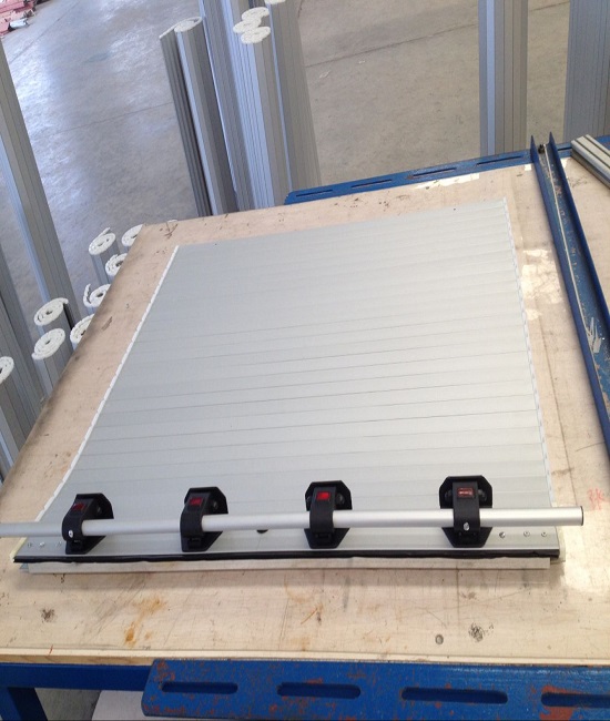 Aluminum Roller Shutter Door (Long Lift Bar Type)